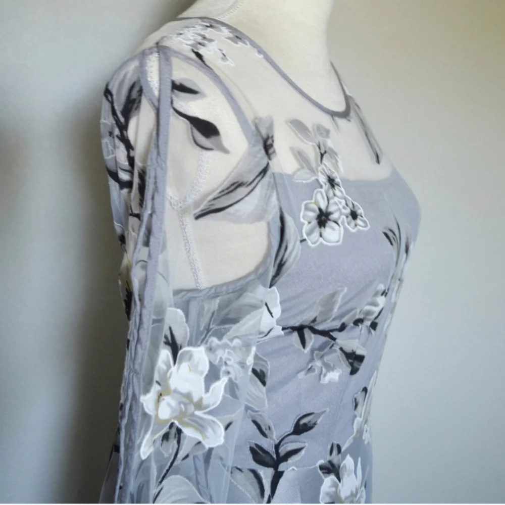 Gray / Black / White Floral Dress Size M - Picture 3 of 7
